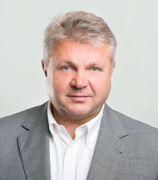 Dr Janusz Cymanek
